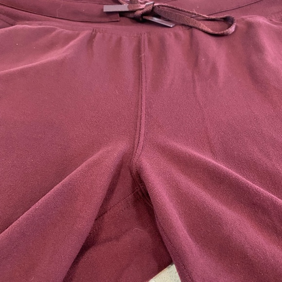 Lululemon Ready To Rulu Pant *Updated* Garnet - Picture 11 of 11